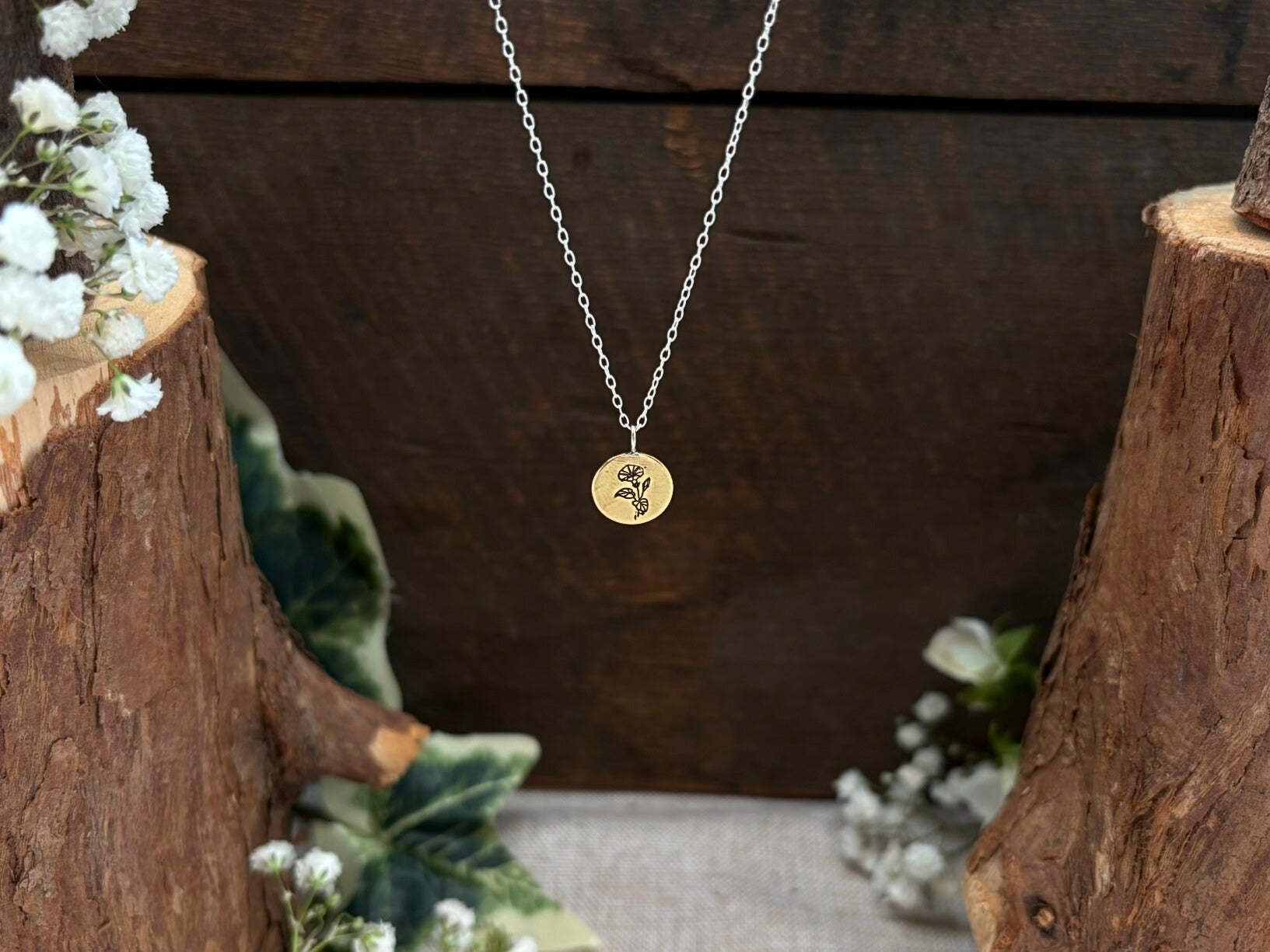 Gold birth flower necklace with a floral pendant, September birthday - Morning Glory