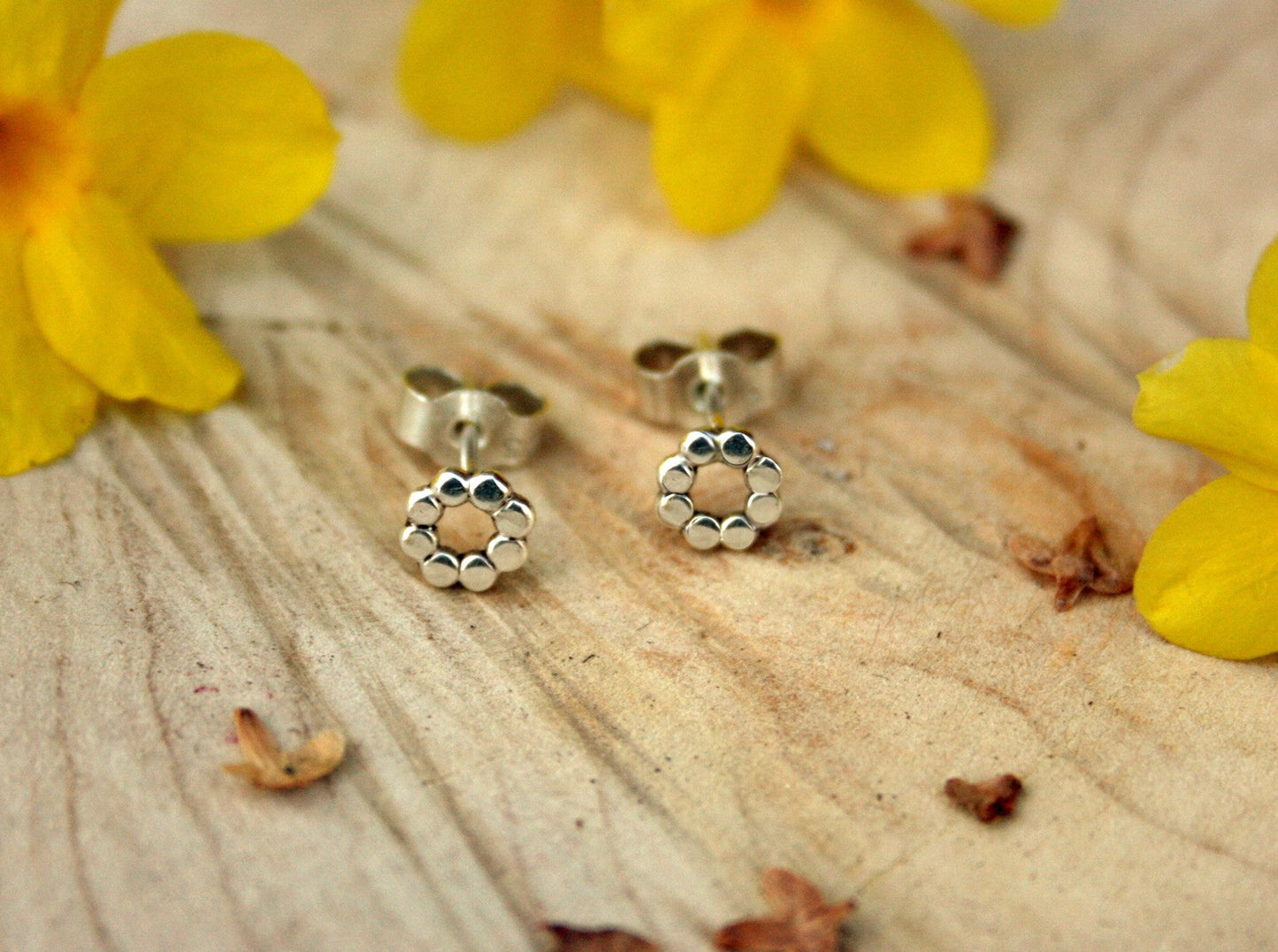 Silver Flower Stud Earrings - Curious Magpie Jewellery - 2