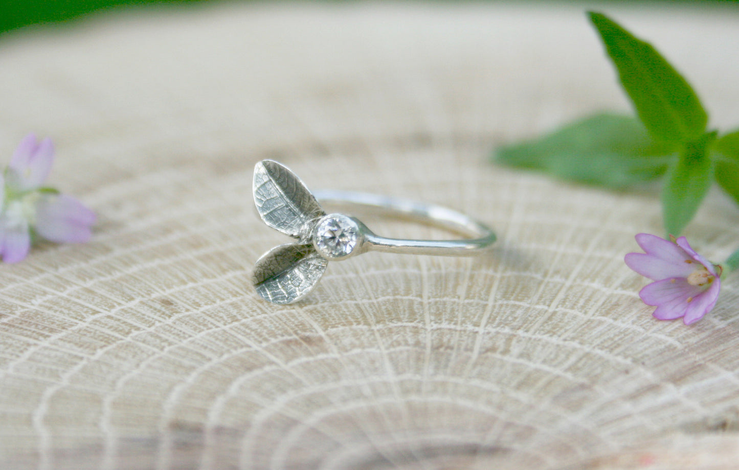 Stone set Twin Leaf Ring